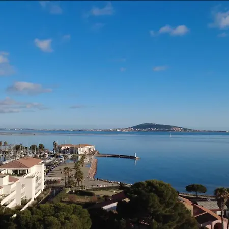 Spacious Home, 4bed-2bath, Wifi, Ac, Free Parking, Nearby Сasa de vacaciones Mèze