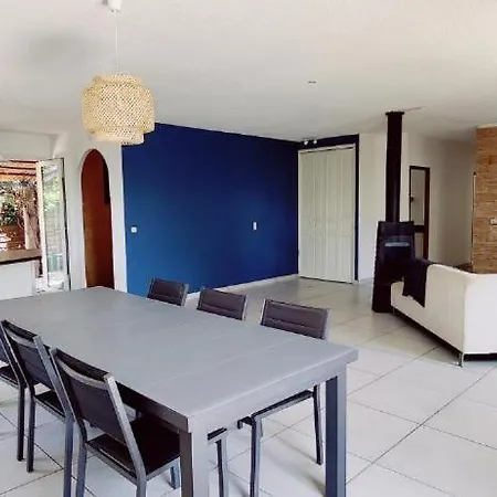 Spacious Home, 4bed-2bath, Wifi, Ac, Free Parking, Nearby * Mèze