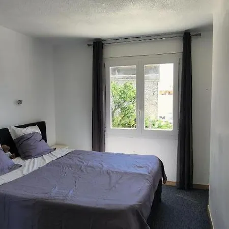 Spacious Home, 4bed-2bath, Wifi, Ac, Free Parking, Nearby Сasa de vacaciones Mèze